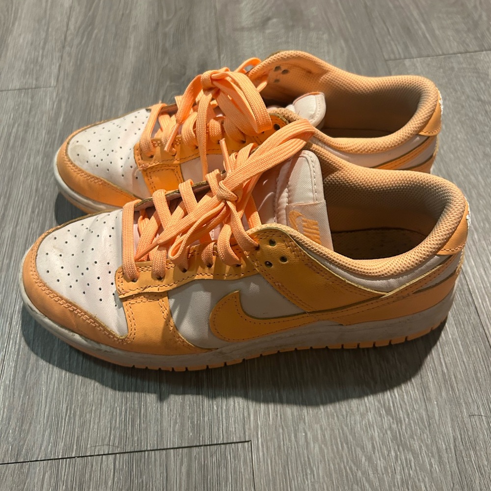 Nike Dunks Orange Sneakers
